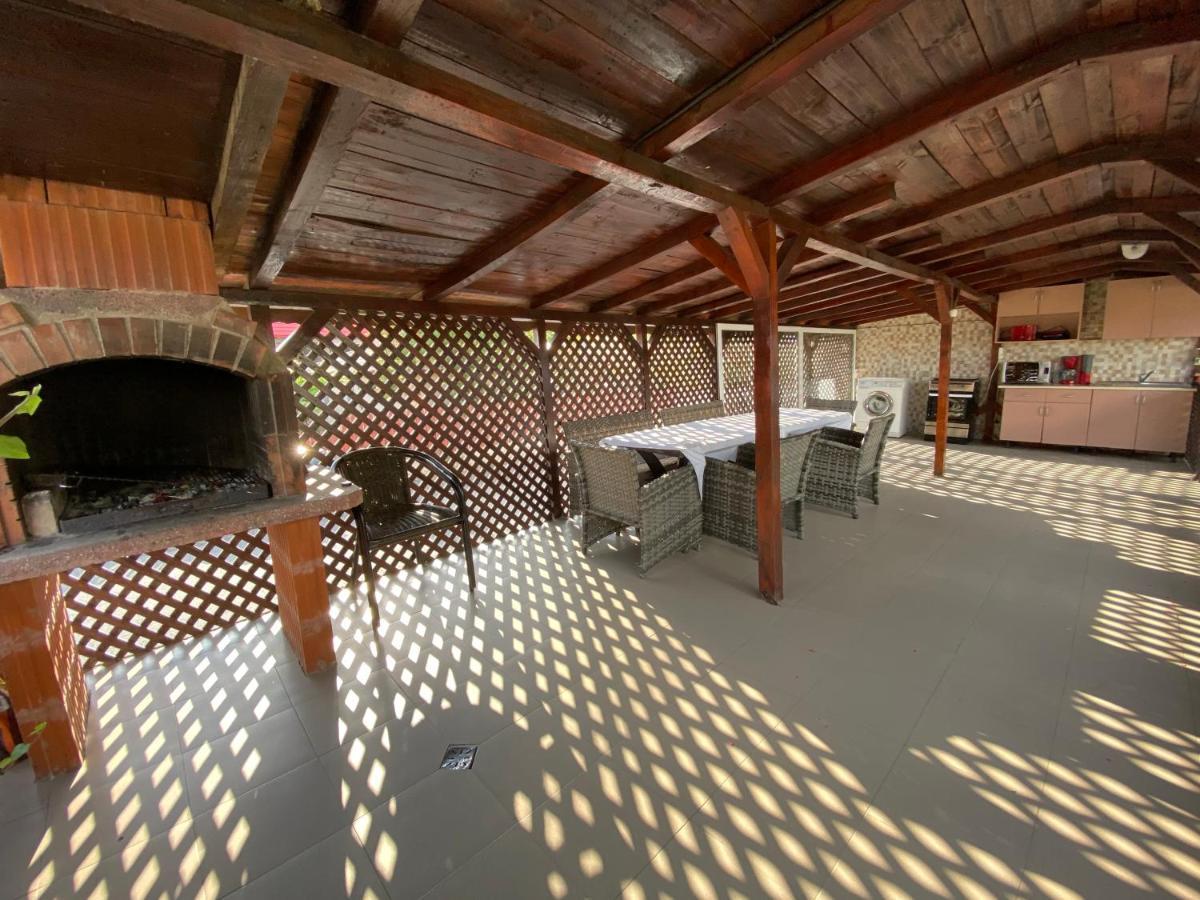 Casa Ciobi 호텔 Două Mai 외부 사진
