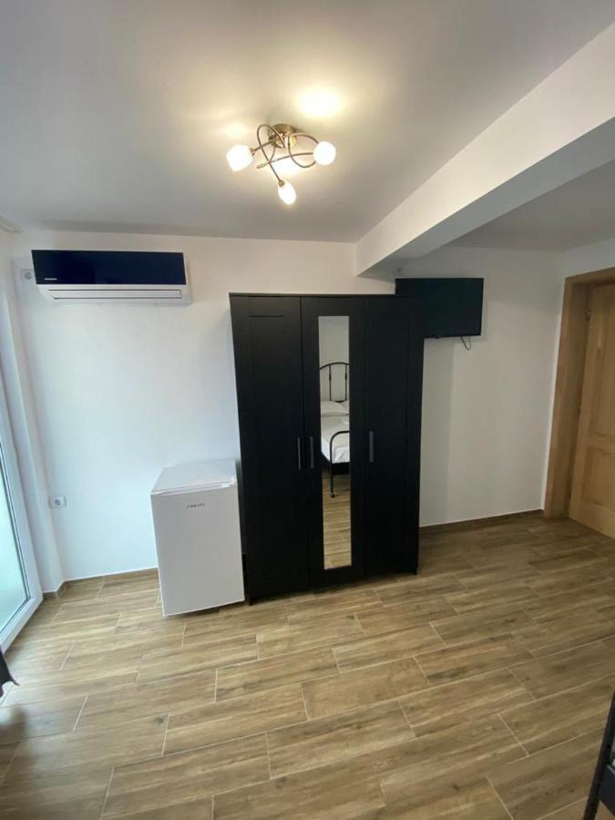 Casa Ciobi 호텔 Două Mai 외부 사진